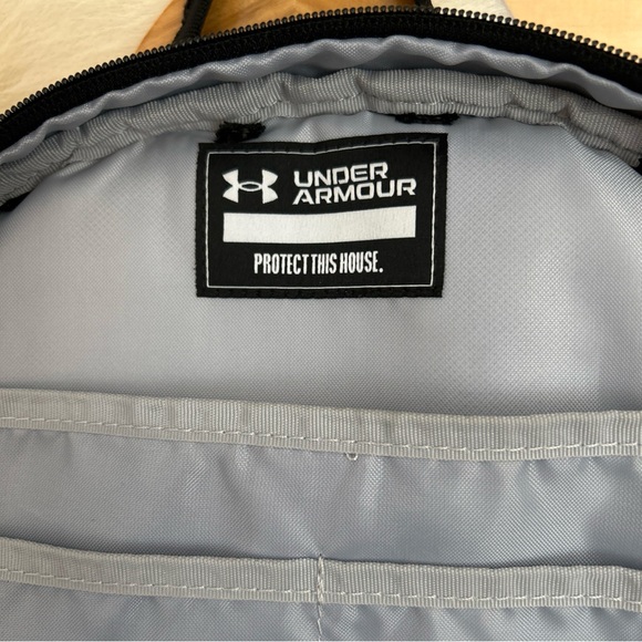 NWOT Under Armour Storm Backpack & Matching Lunchbox Black Red School Sport - Picture 7 of 14
